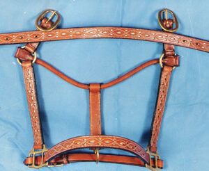 https://www.nadriexporters.com/wp-content/uploads/2021/02/NE-291-VAQUERO-HEAD-COLLAR-300x246.jpg